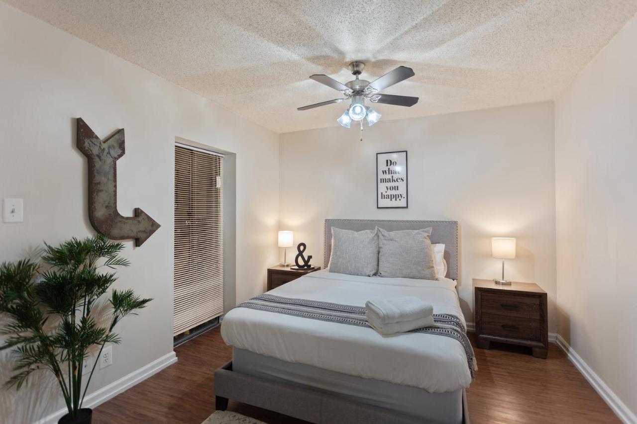 Studio In The Heart Of Memphis Apartment Bagian luar foto