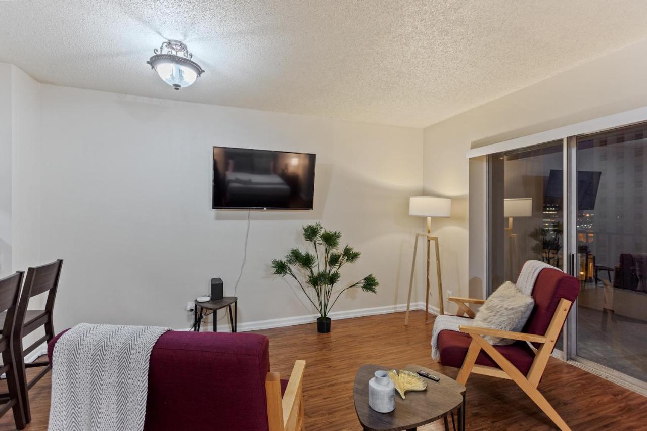 Studio In The Heart Of Memphis Apartment Bagian luar foto